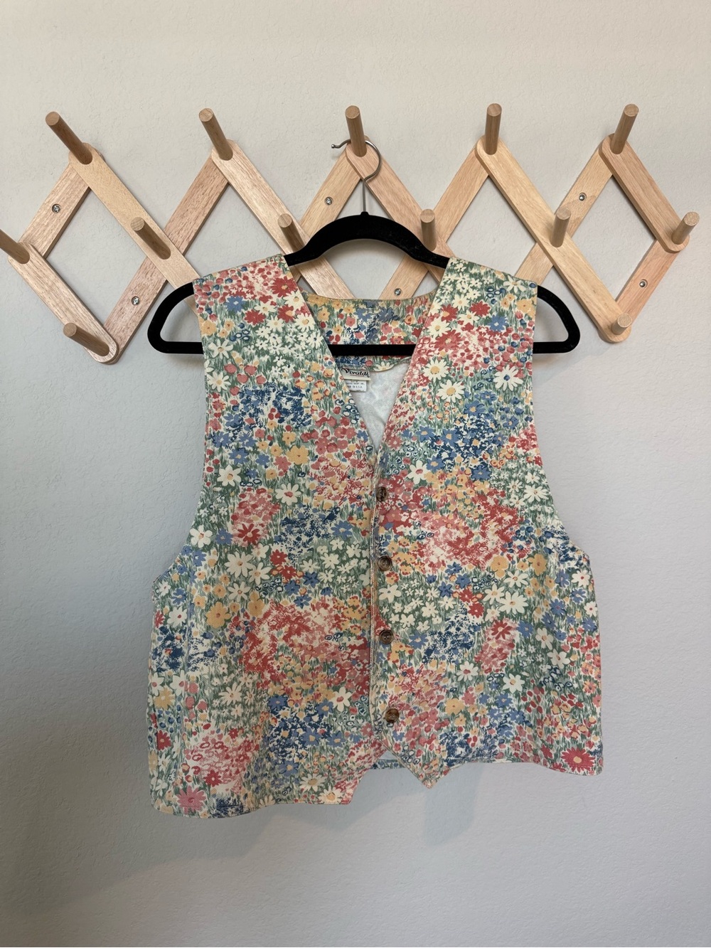 Vintage Floral Button-Front Women’s Vest